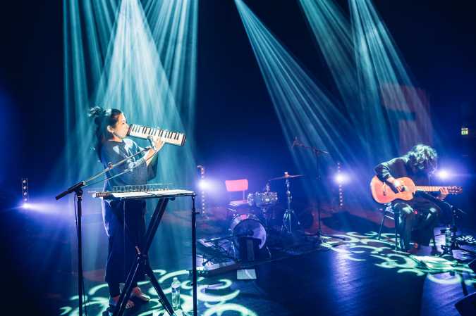  Tenniscoats at TivoliVredenburg by Maarten Mooijman